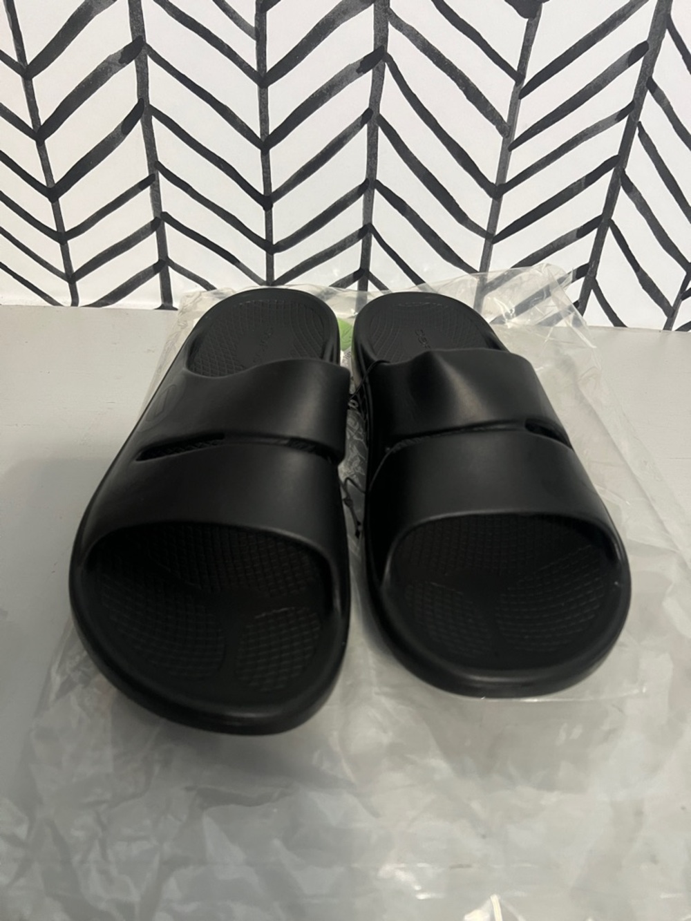 OOFOS Black Women's Slide Sandals - Slip-On Comfort